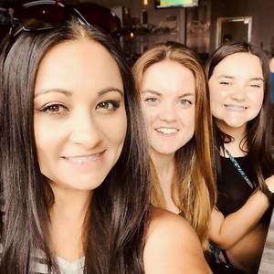 Meet your Posher, Lynette